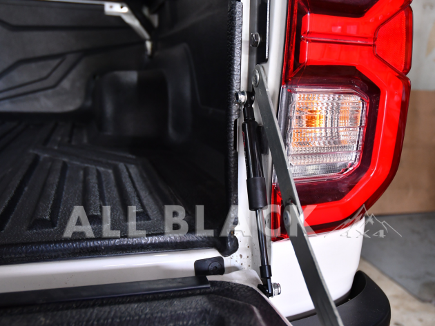 尾門純緩降套件 HILUX Revo 2016+ 3