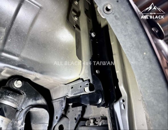 澳洲福特原廠 J Brace 後斗加強套件 Ranger T9 5