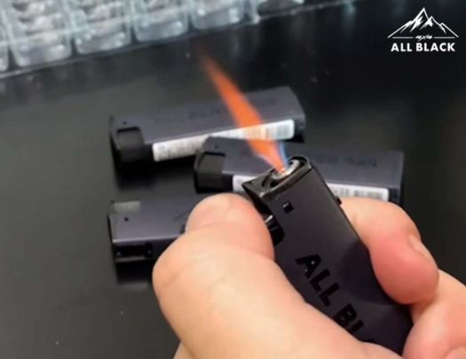 ALL BLACK 防風打火機 3