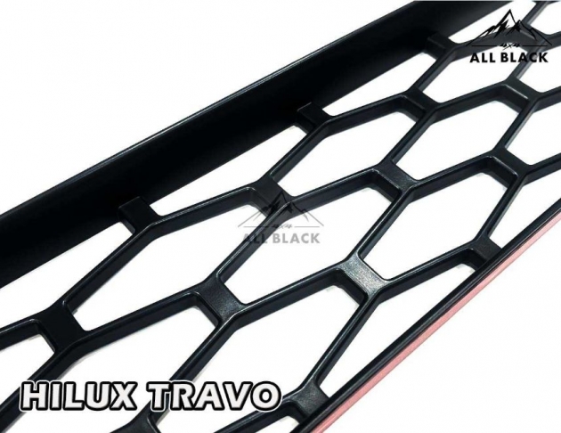 前保桿下中網 HILUX TRAVO 2026+ 3
